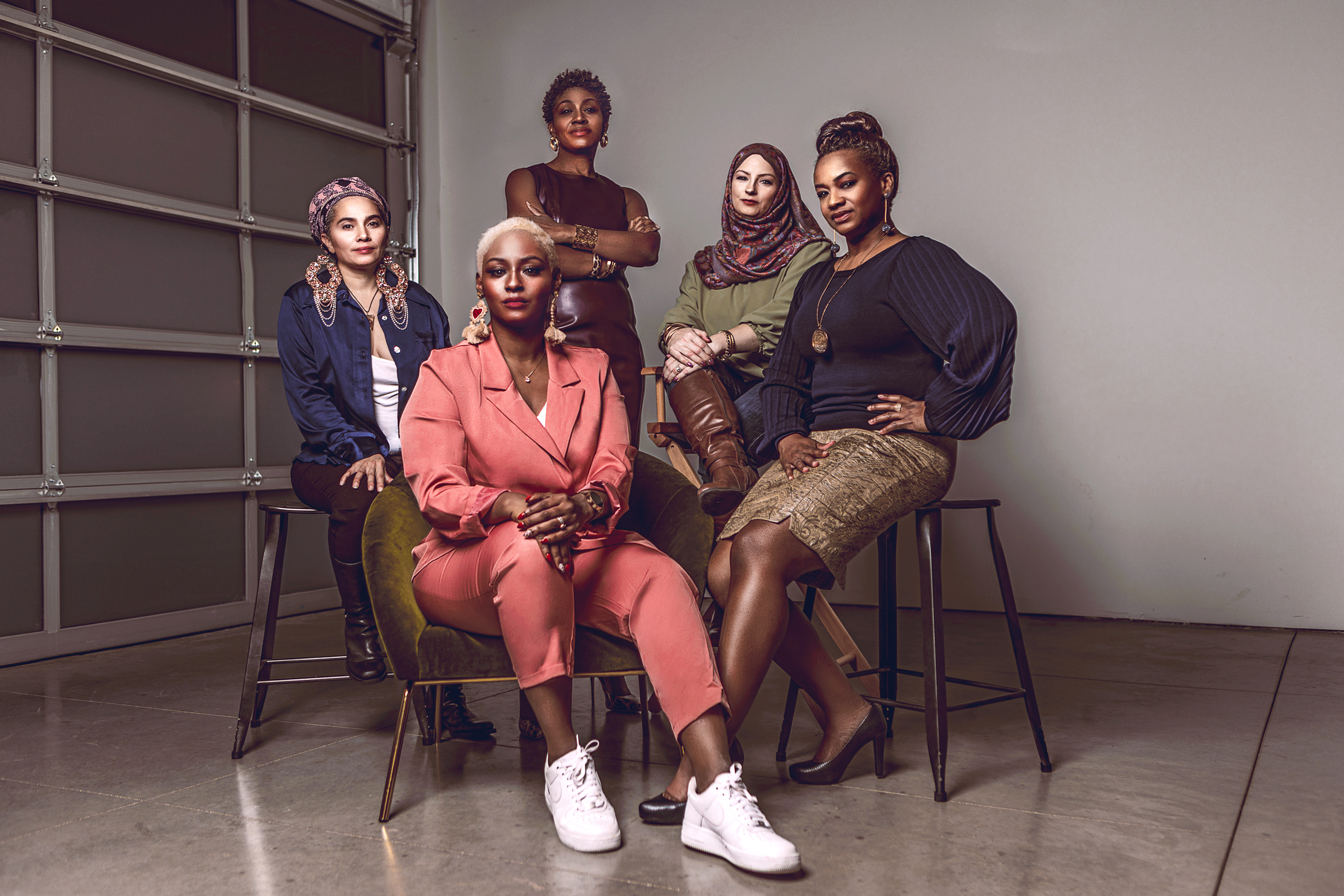 group of entrepreneur women posing for their photo